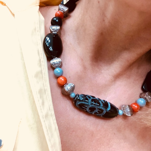 Necklace - Picture 2 of 3